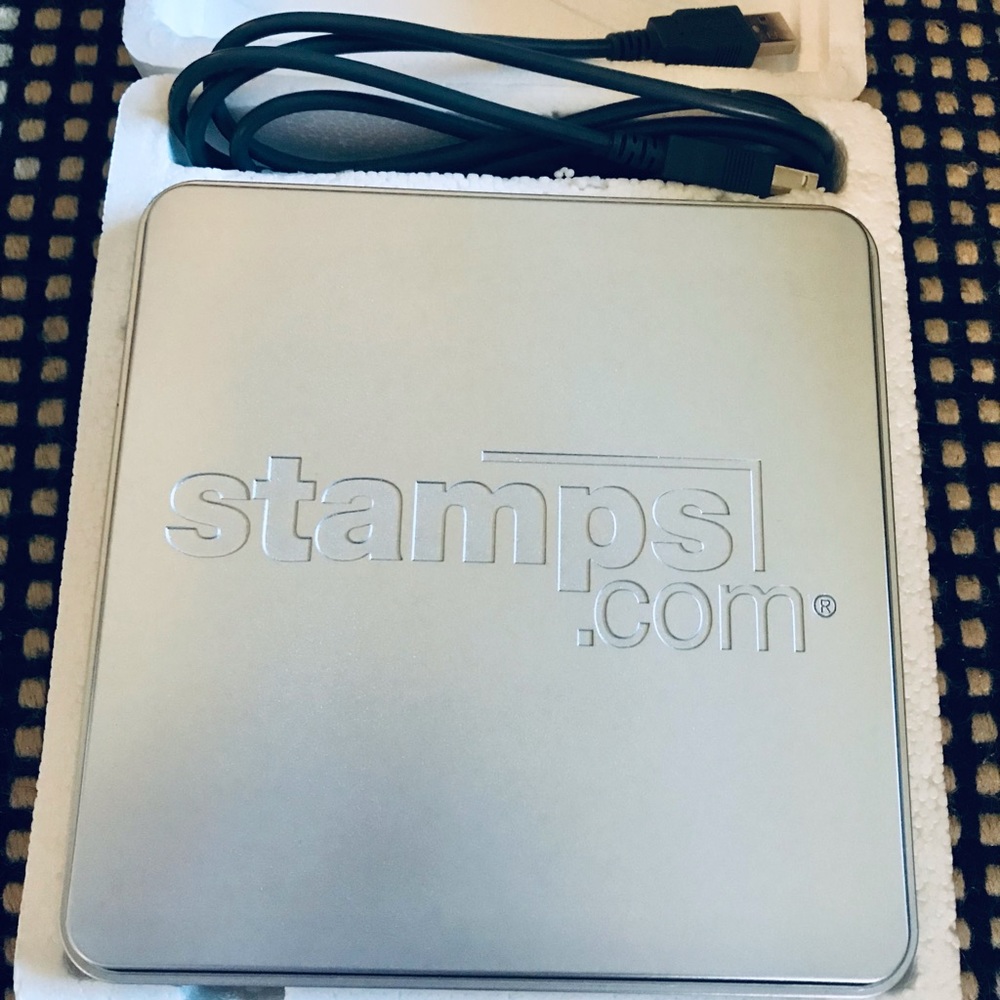 NWT postage scale and USB cable.